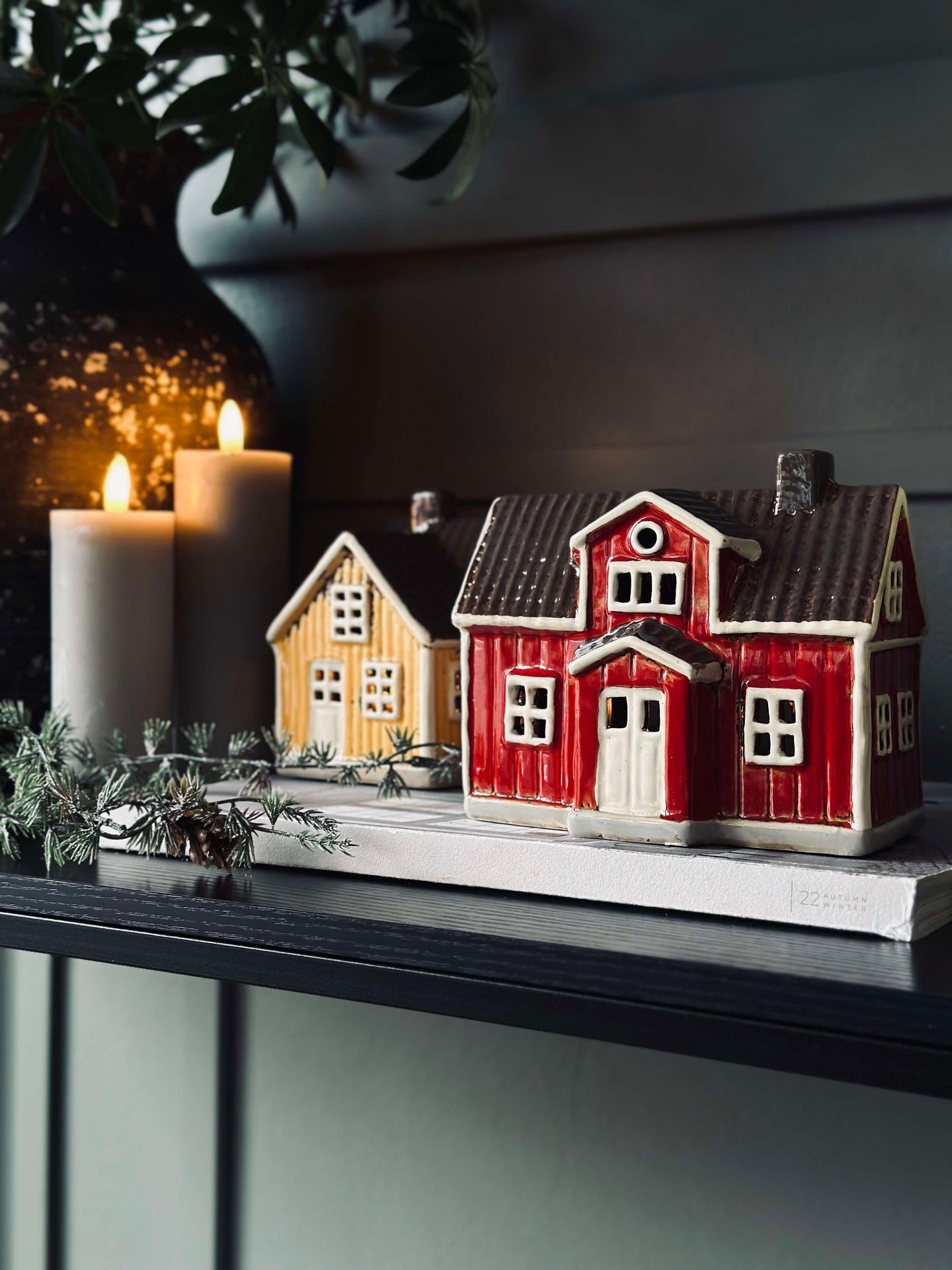 Keramikhus - Rött Trähus