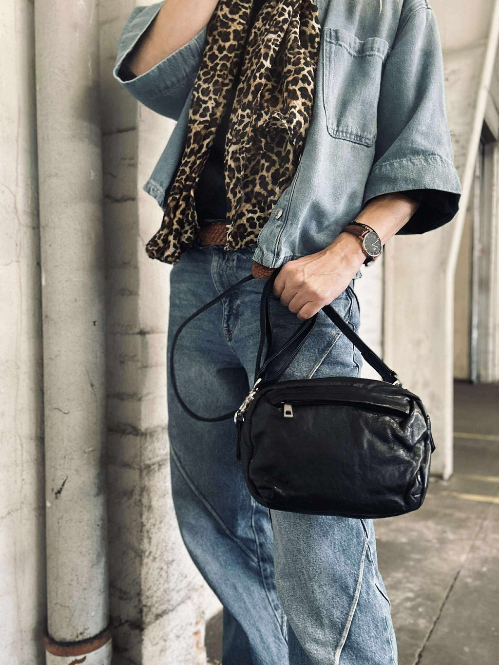 Axelremsväska Hanna Svart