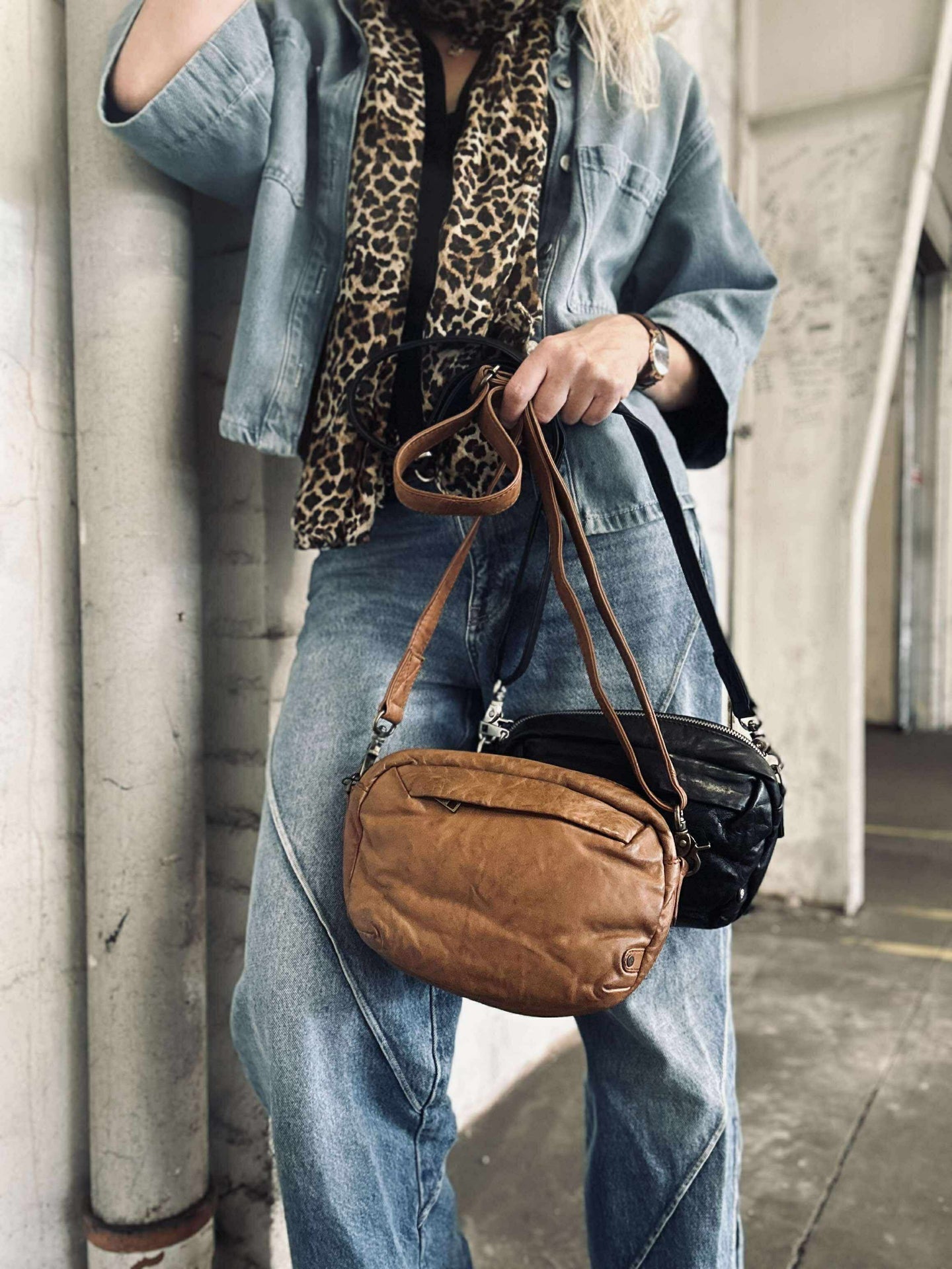 Axelremsväska Hanna Cognac