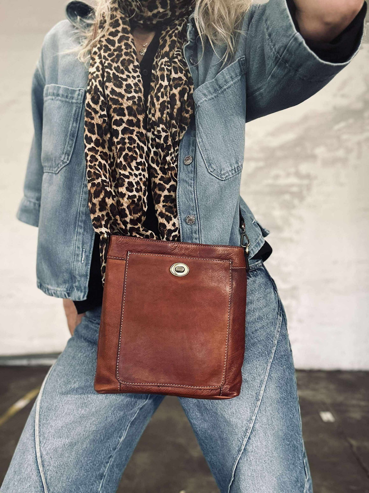 Crossover Moa liten - Cognac