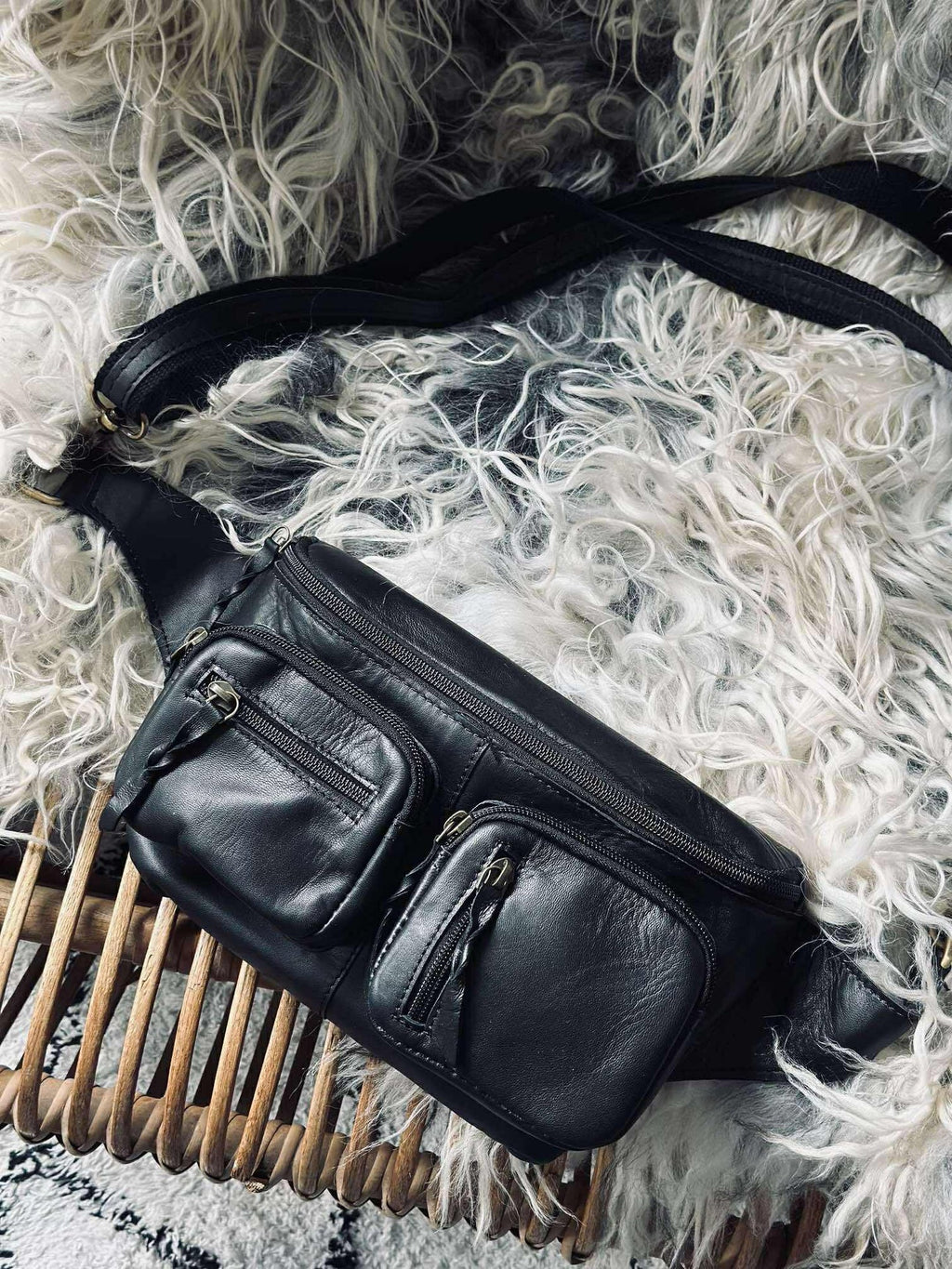 Midjeväska Kaya - Svart