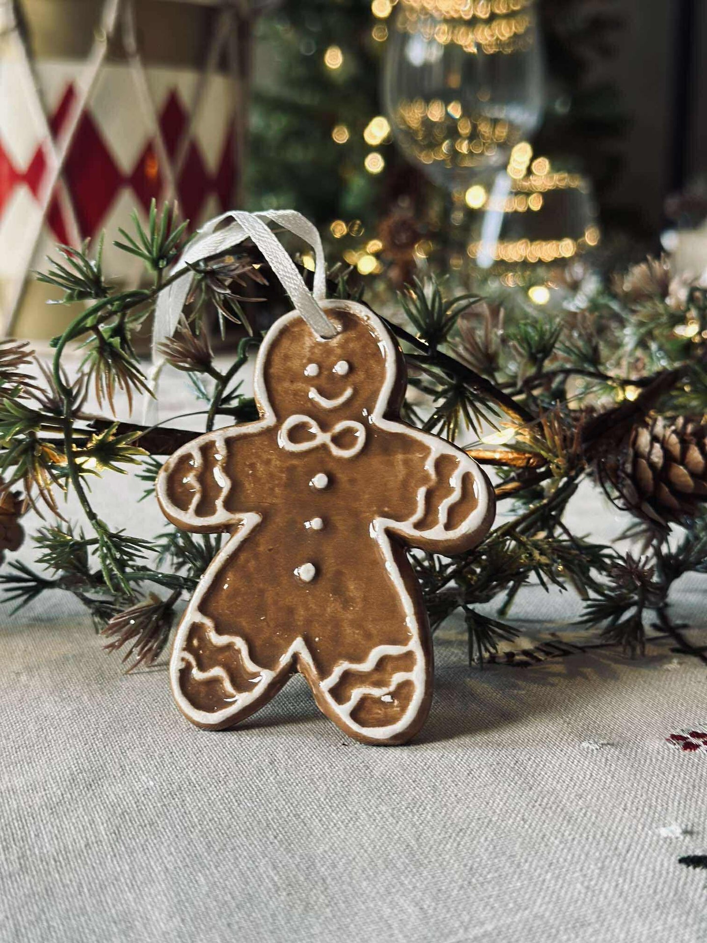 Hängande pepparkaksgubbe