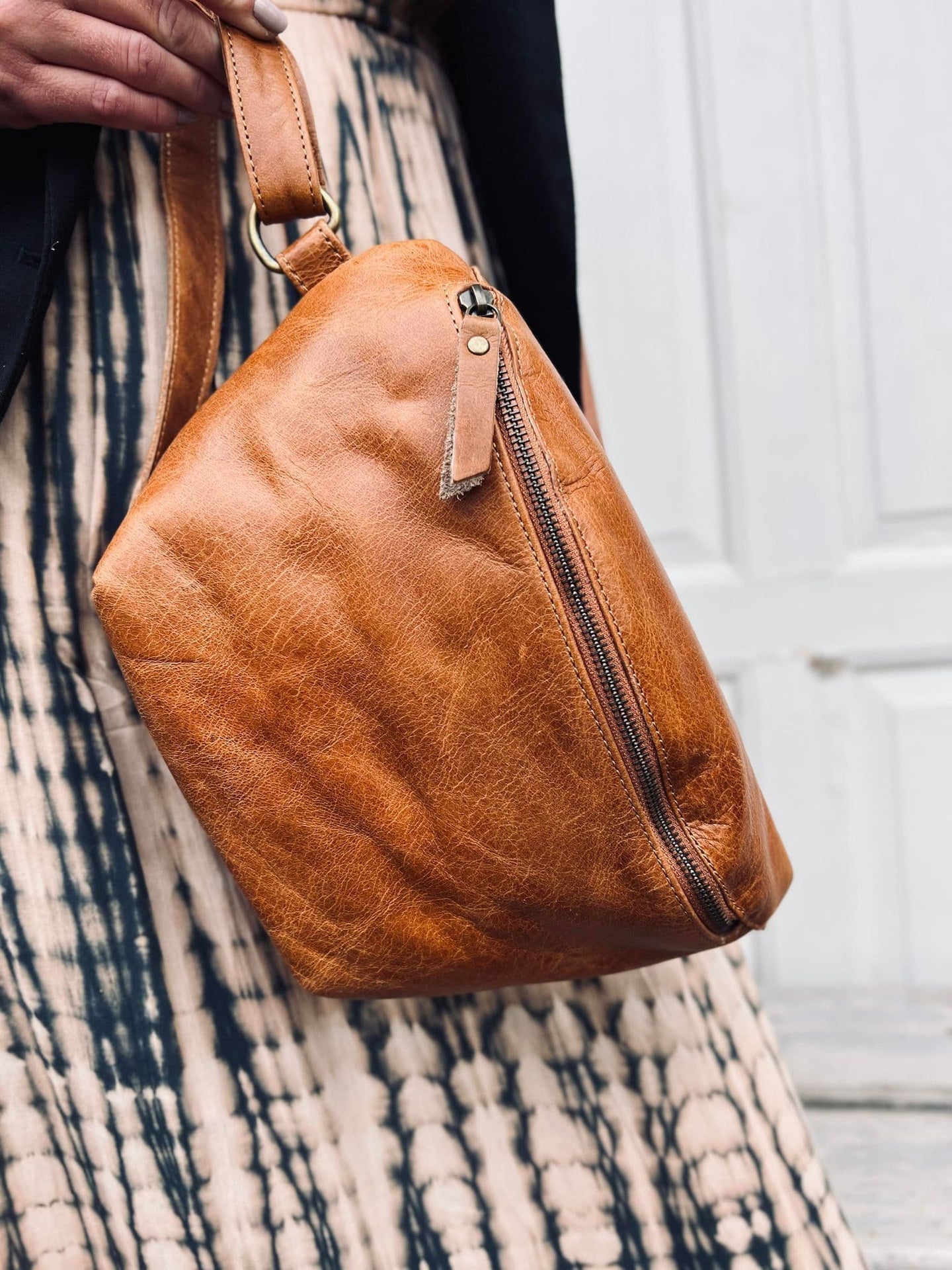 Bumbag BELLA i Cognac buffelläder