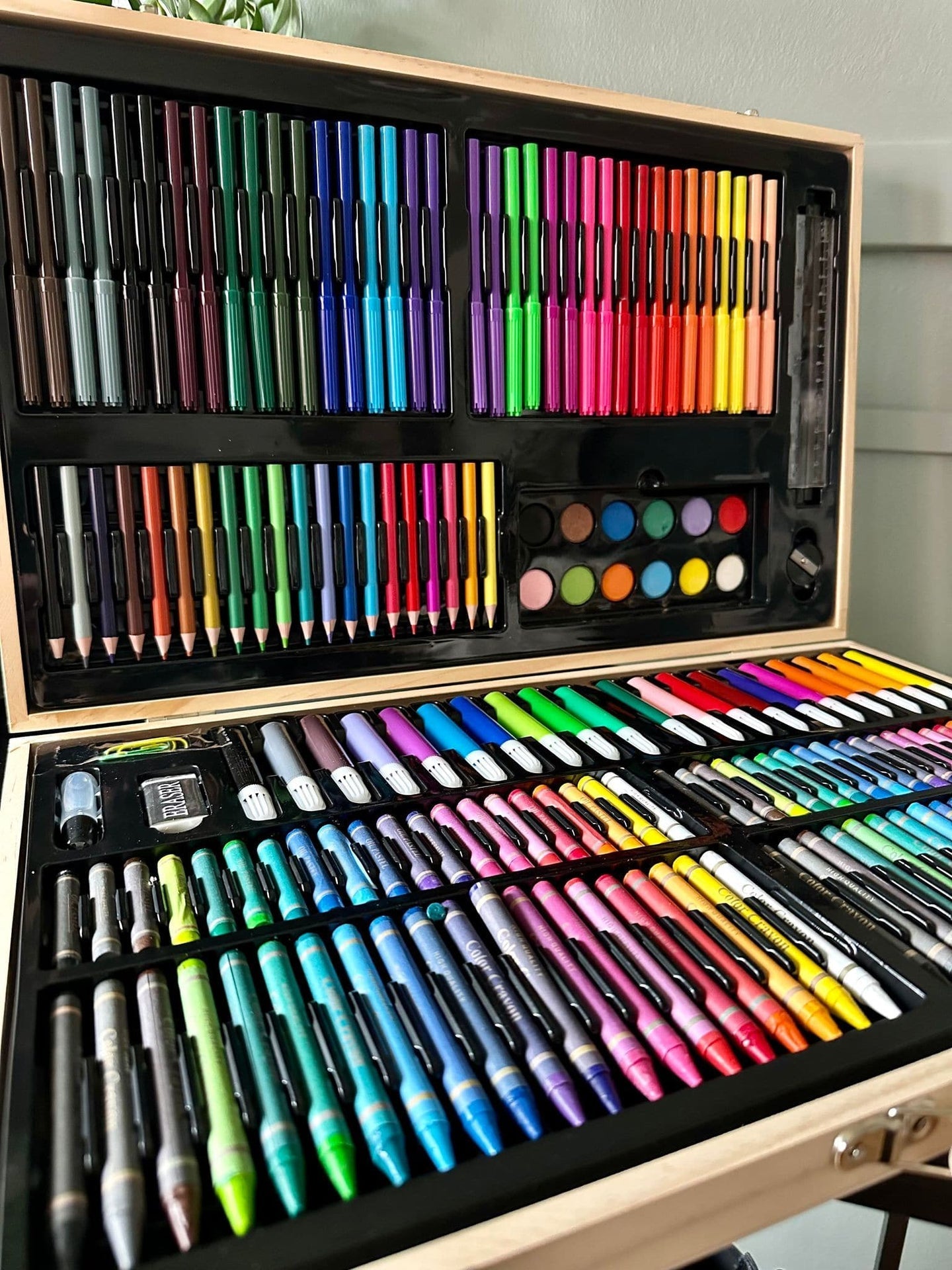 Krea resväska med innehåll - 180 varianter