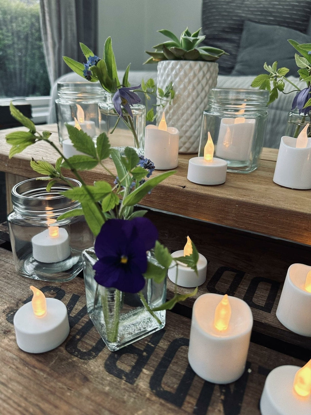 LED ljuspaket med 16 värmeljus