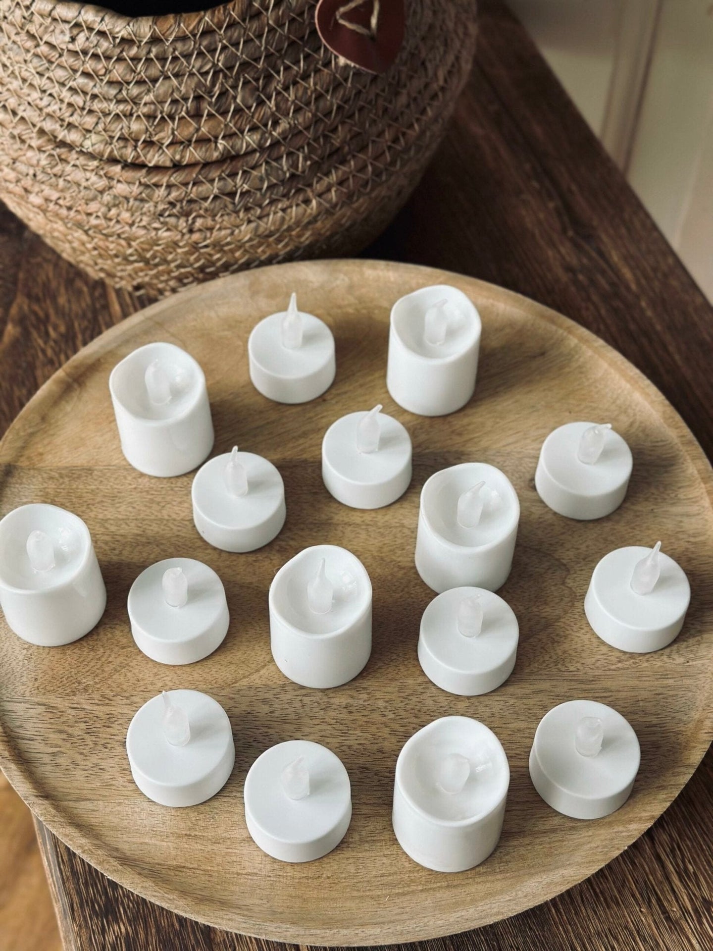 LED ljuspaket med 16 värmeljus