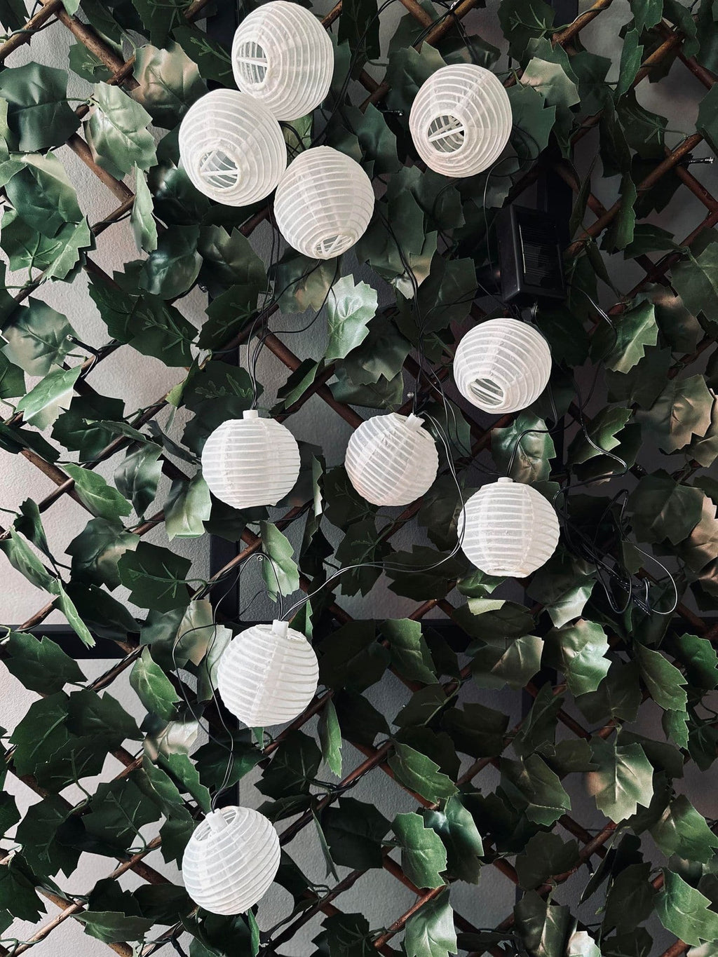 LED solcell ljusslinga, 10 vita bollar