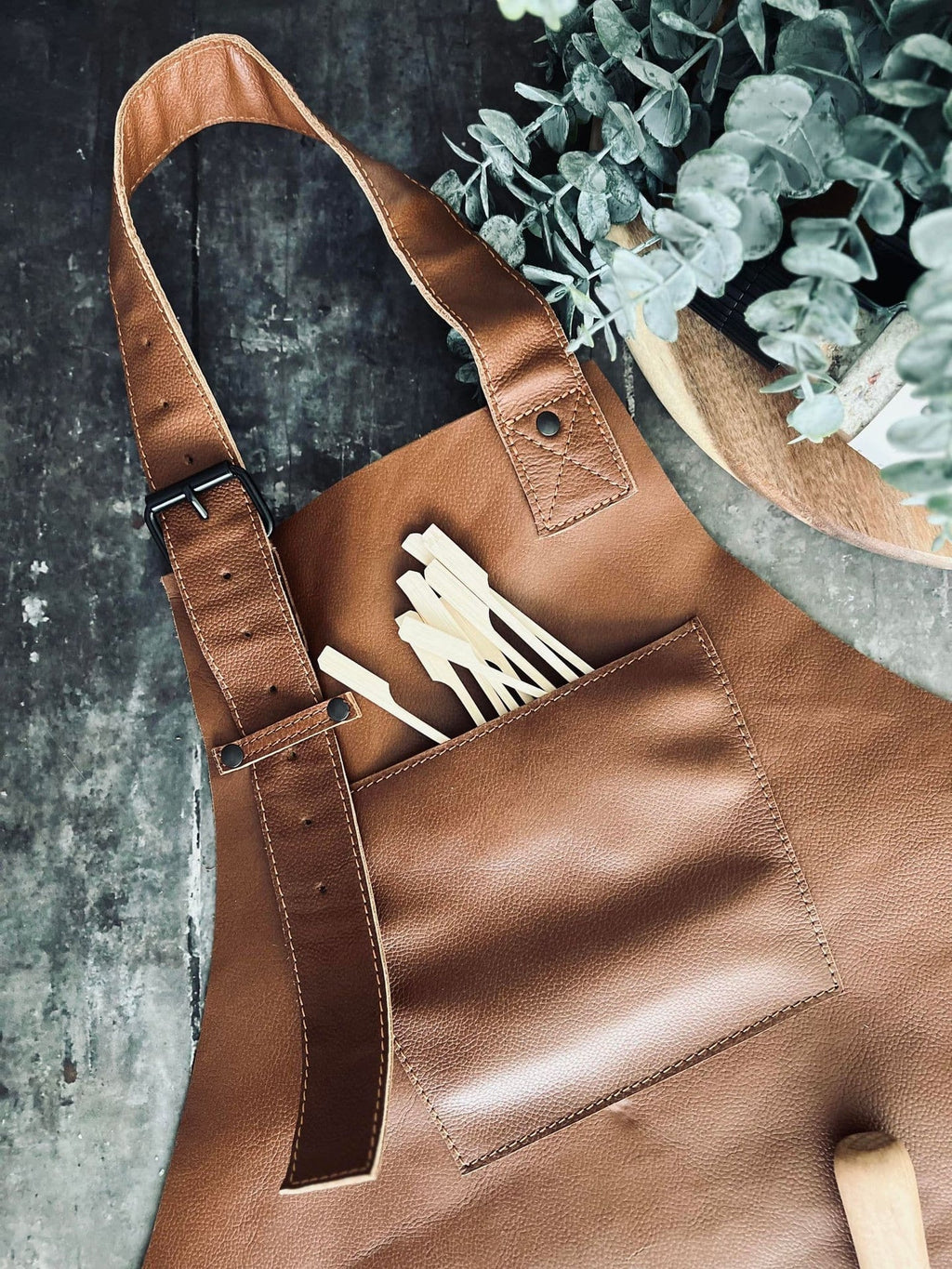 Skinnförkläde – Cognac buffelläder